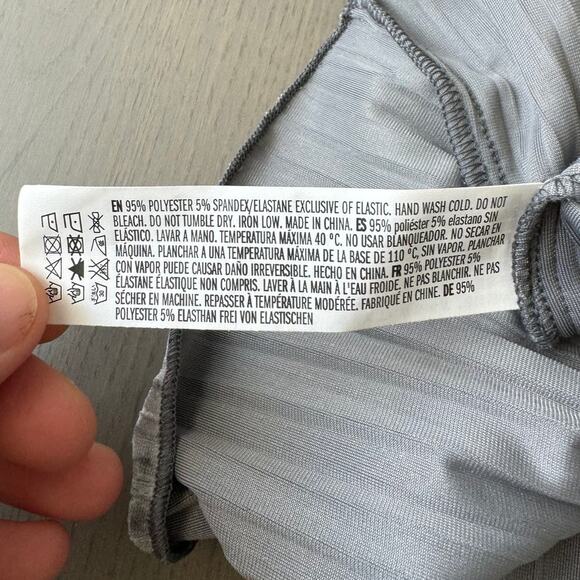 NWT Endless Rose Crushed Velvet Gray Cold-Shoulder Top, Size MEDIUM - Picture 9 of 9